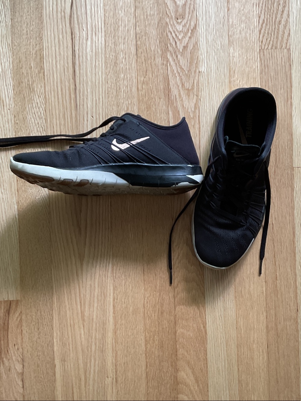 Nike Free TR 6 Women’s Training Shoes Black Size 7 Cross Training Sneakers